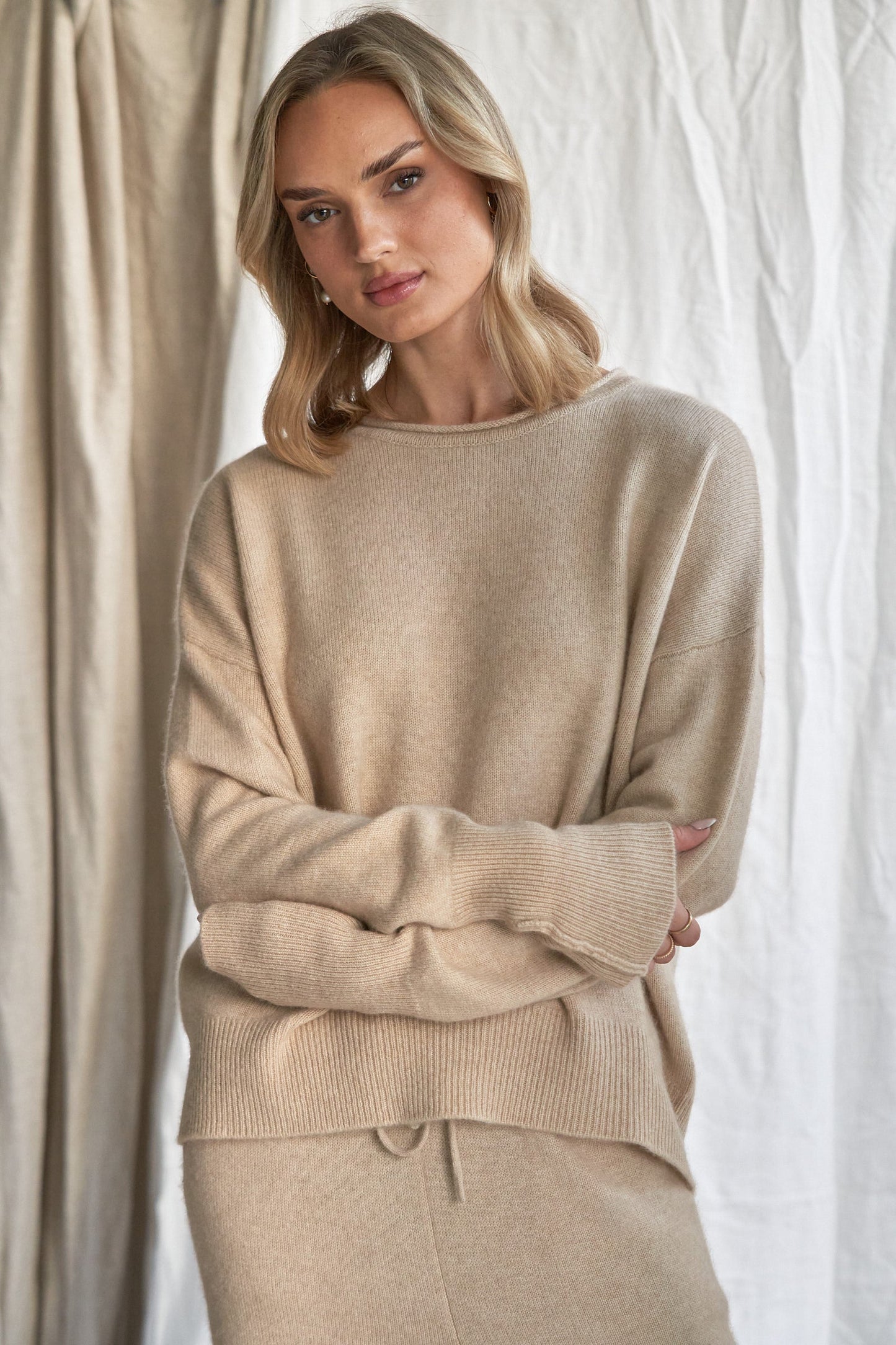 The Arlo Sweater – Oatmeal Cashmere with Rolled Edges