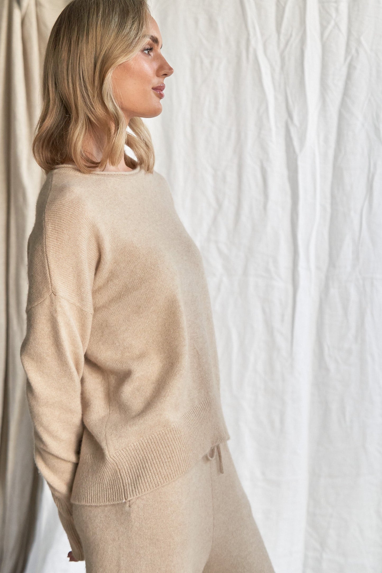 The Arlo Sweater – Oatmeal Cashmere with Rolled Edges
