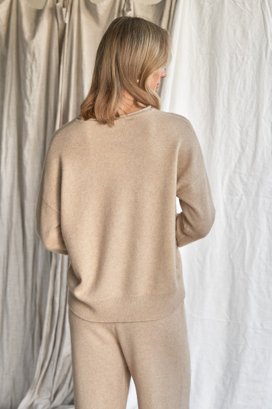 The Arlo Sweater – Oatmeal Cashmere with Rolled Edges