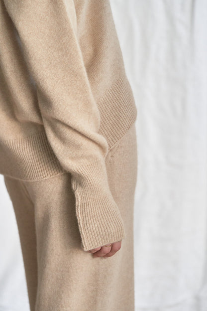 The Arlo Sweater – Oatmeal Cashmere with Rolled Edges